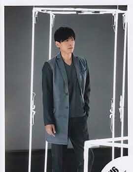 V6公式写真413枚 Amazon.co.jp: V6 公式生写真（坂本昌行）VS00013 : おもちゃ